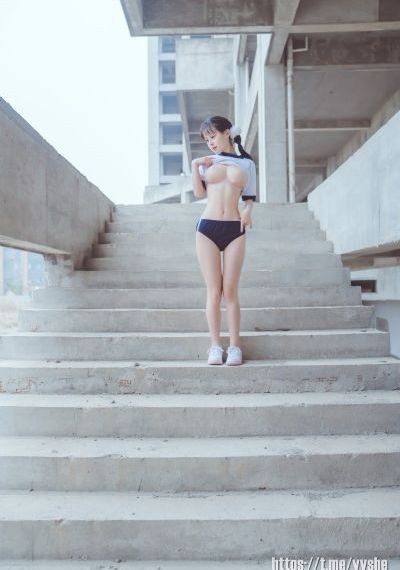 和爸爸kiss