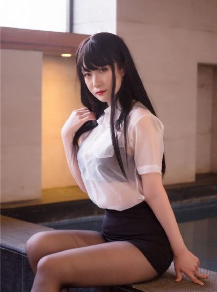 饕餮与水蜜桃