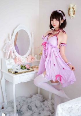 年轻的小妈妈